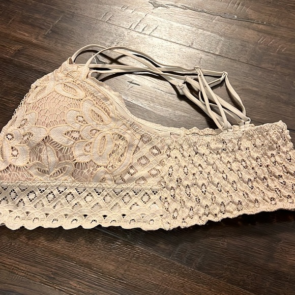 Pink Lily Lace Bralette - Picture 5 of 7